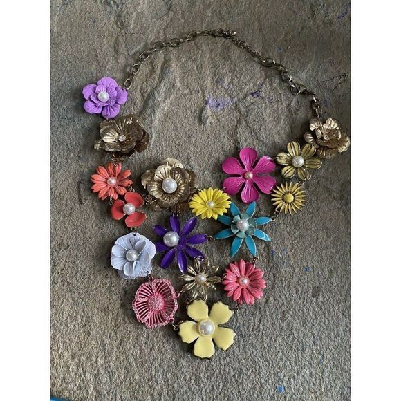 Vintage Necklace Bib 1960s 1950s Floral Pink Yellow Violet Enamel Chain NG - Picture 1 of 10
